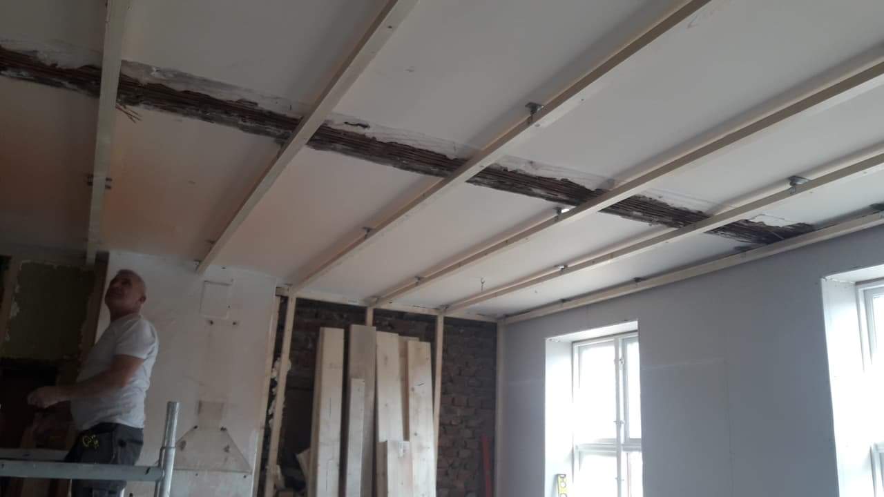 received_428503641066904-1