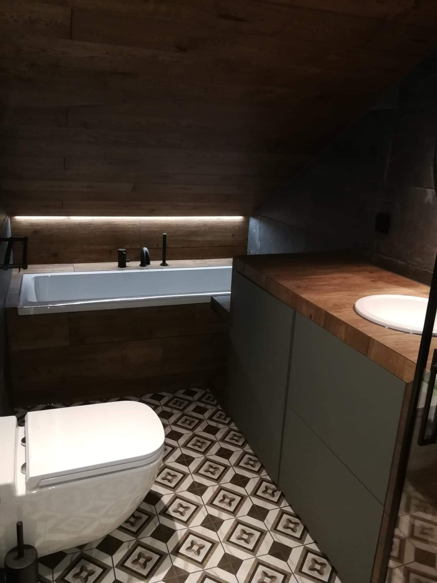 received_692987877923863